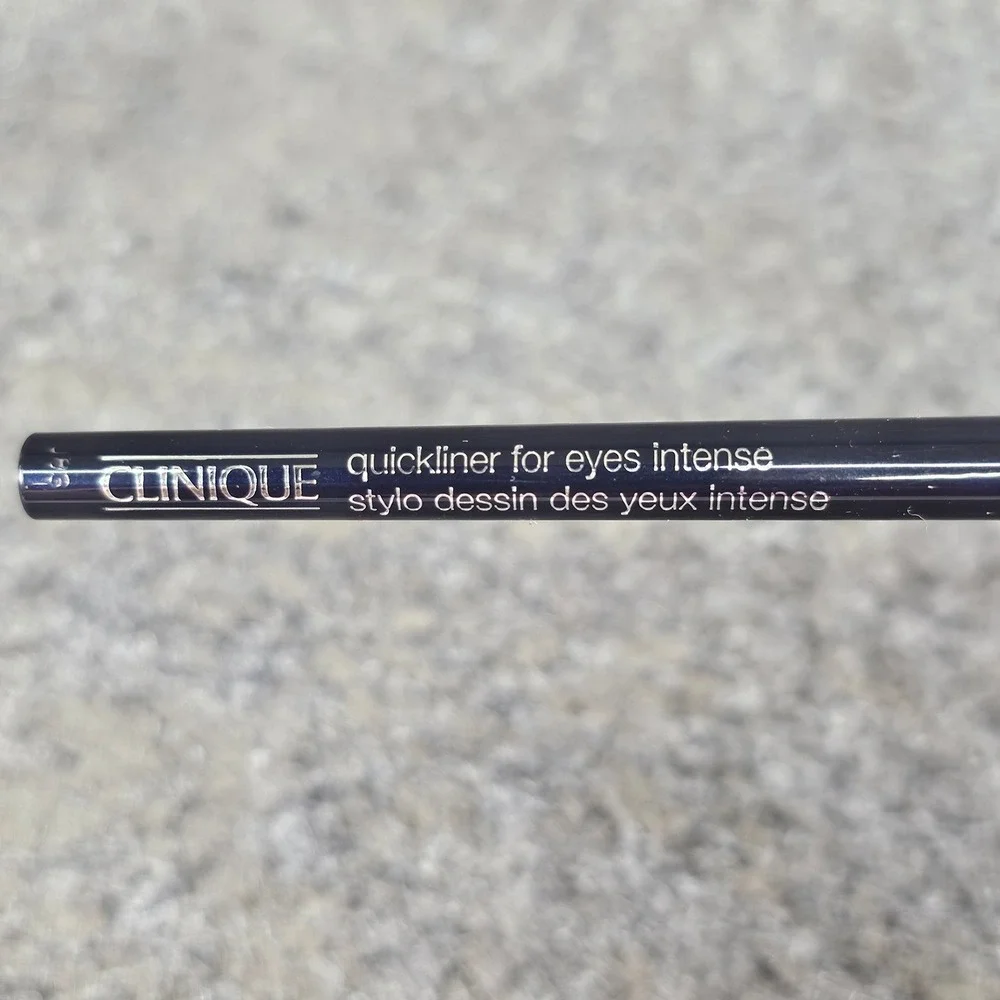 Clinique Quickliner for Eyes Intense Eyeliner Pencil, 01 Intense Black, NEW